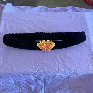 Vintage Gucci Gold and Red Strawberry Velvet Belt Gucci | Accessories | Vintage Gucci Gold And Red Strawberry  main image 2